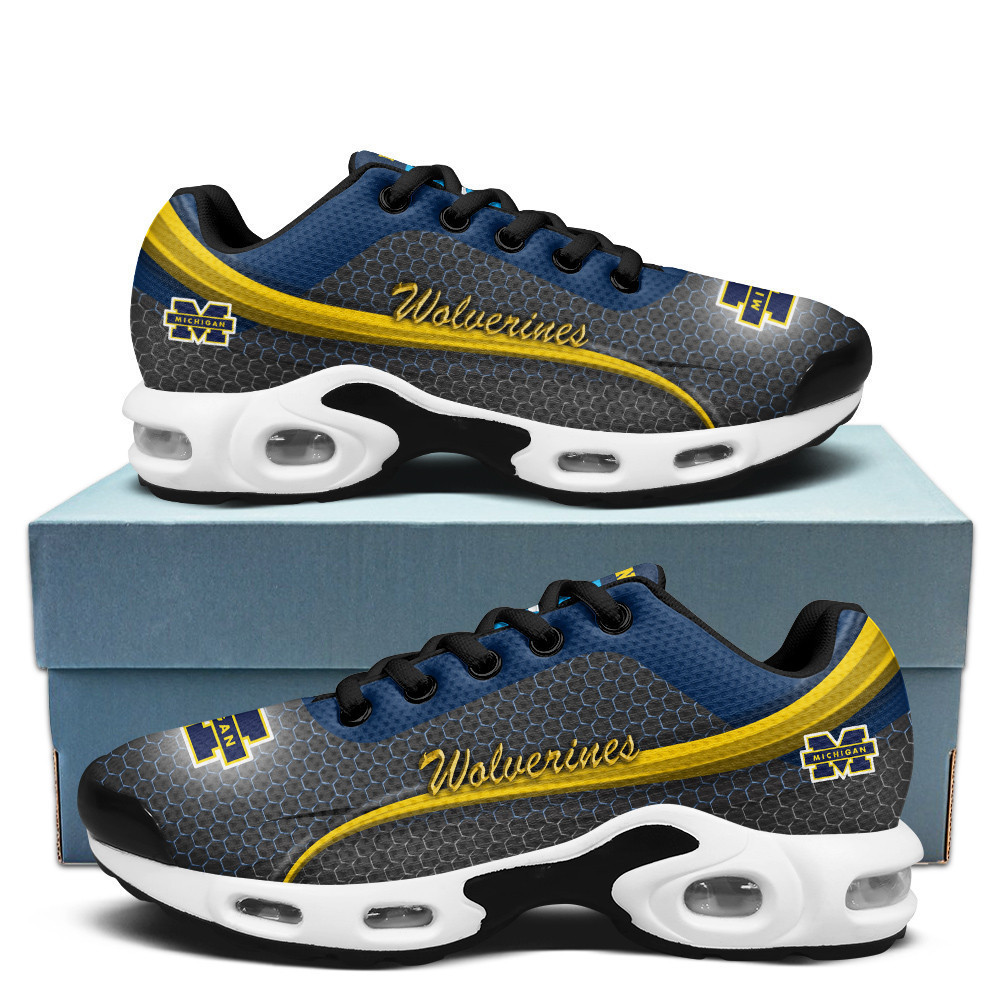 Michigan Personalized Name Team Colors Wave Line Beehive Pattern TN Shoes Air Cushion Sneakers